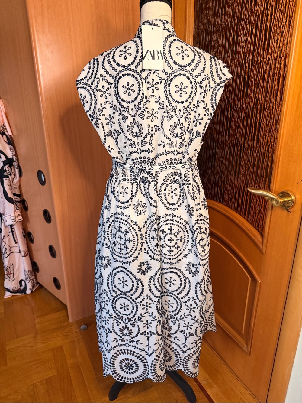 Zara ZW collection Embroidery belted Dress White & Dark navy Sz XL - Picture 11 of 16